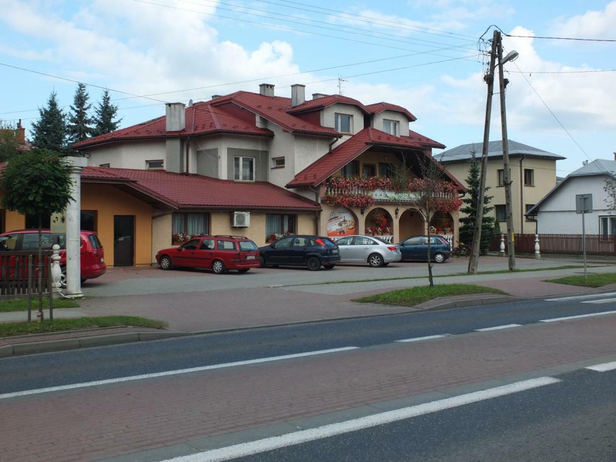 Zajazd Galicja Dukla Buitenkant foto